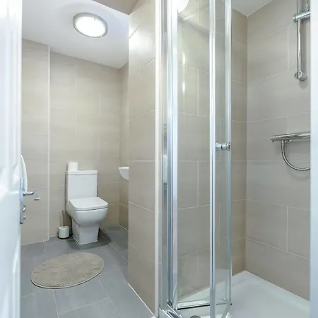 Royal 4*