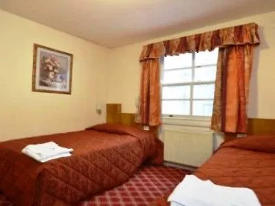Seymour Hotel 2*