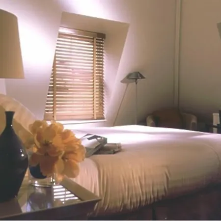 Kensington House 4*