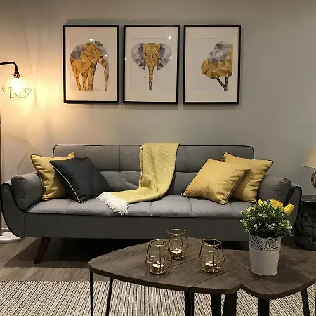 Elegant Plus London