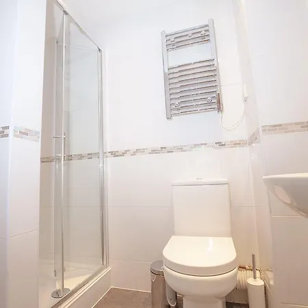 Studio In Seven Sisters London