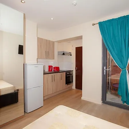 Studio In Seven Sisters Apartment *