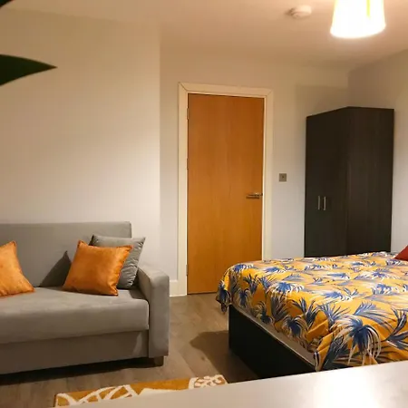 Elegant Plus Aparthotel London