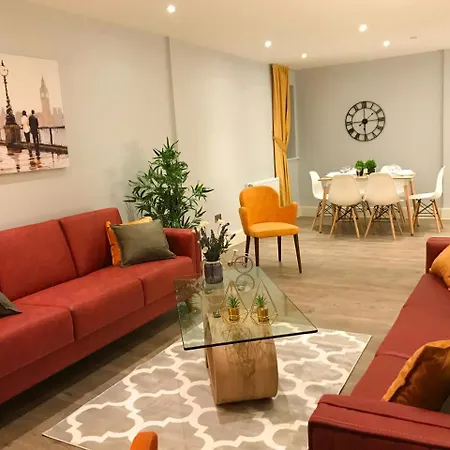 Elegant Plus Aparthotel London