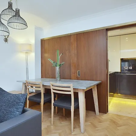 18 Hans Crescent Apartment London