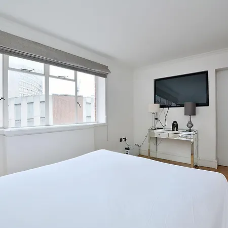 18 Hans Crescent Apartment London