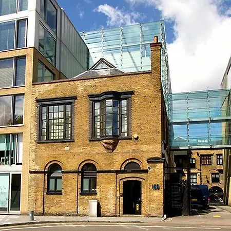 Gate House Apartments, Towerbridge