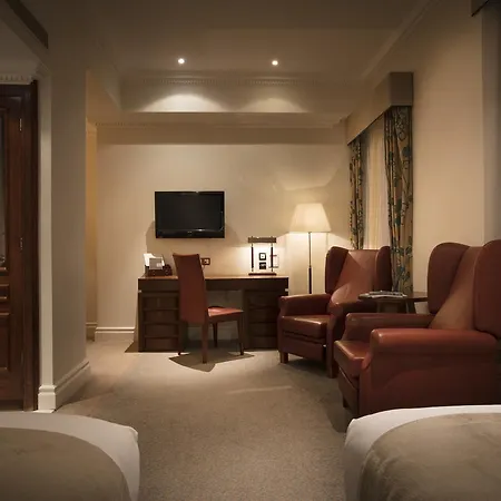 The Royal Horseguards Hotel, 4* London