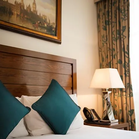 Hotel The Royal Horseguards Hotel, London