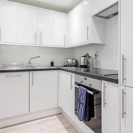 Apartment Stayo New Compton Street London