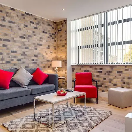 Carlow House By Skyline 4*