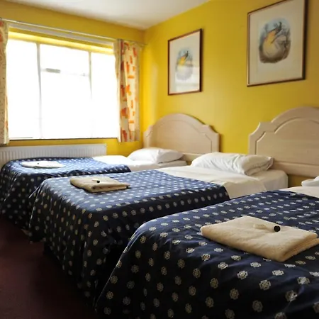 Acton Town 2* London