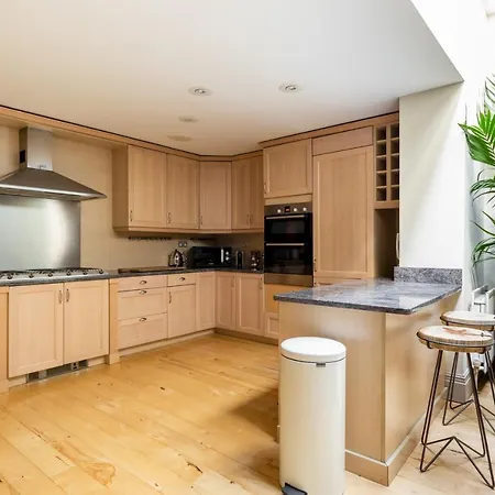 Apartment The Luxe Chelsea Townhouse