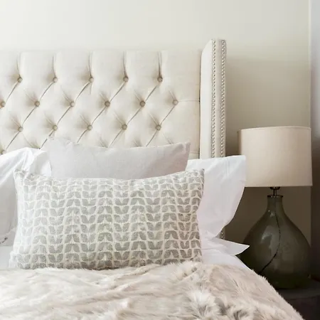 The Luxe Chelsea Townhouse * London