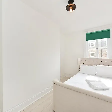 Apartment Baker Street London