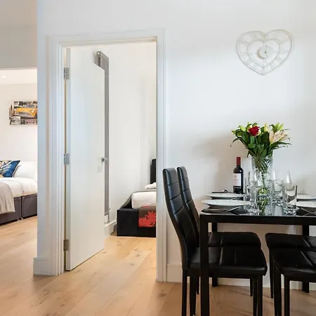 Continental In Central Camden Apartment *