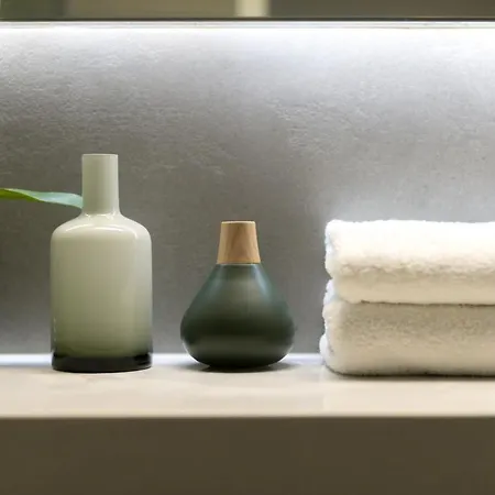 Berners Street Apartment *