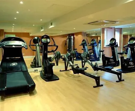 Comfort Harrow Hotel