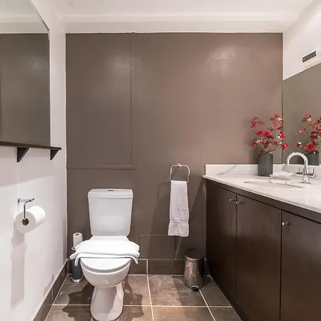 Elm Park Gardens Apartment London