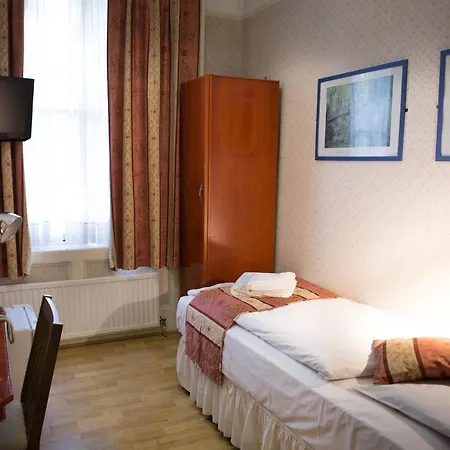 Shakespeare Hotel