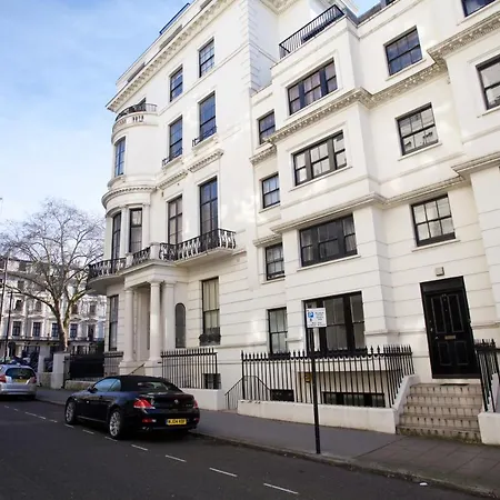 Leonard Court