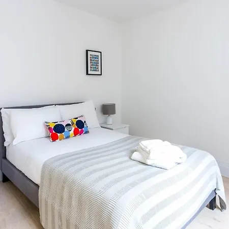 Oxford Circus Apartment London