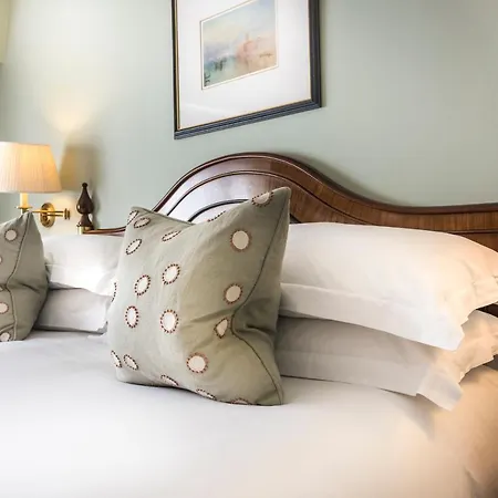 The Capital Hotel, & Townhouse Hotel 5*