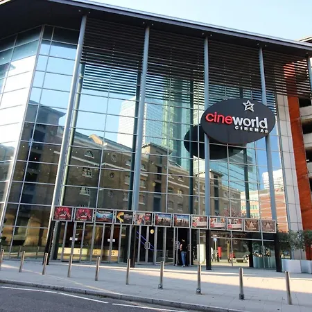 Hotel Canary Wharf Luxury River View 4*