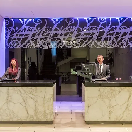 Thistle Holborn Hotel 4*