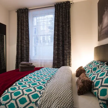 Guest house Victoria London