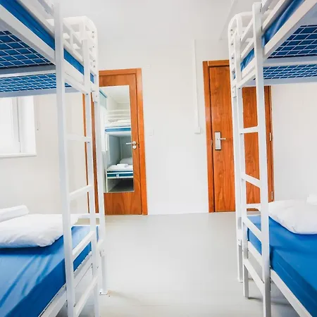 Via Limehouse Hostel London