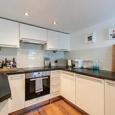 Lovely Flat In Chelsea