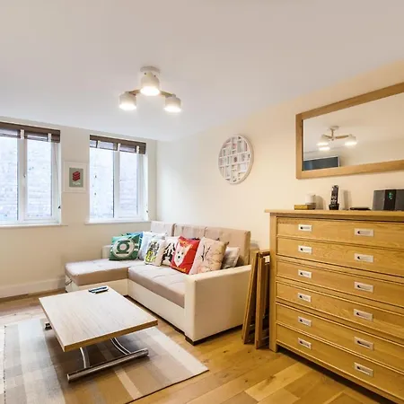 Fantastic Central Brixton Flat For Up To 6 Guests Londra
