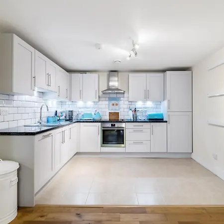 Daire Fantastic Central Brixton Flat For Up To 6 Guests *