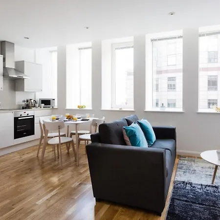 Apartment By Flying Butler