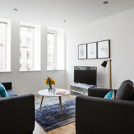 By Flying Butler Apartment Croydon