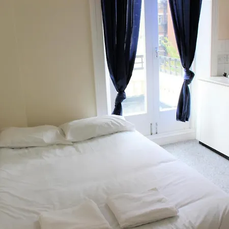 Regents Court Apartment London