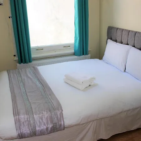 Regents Court Apartment