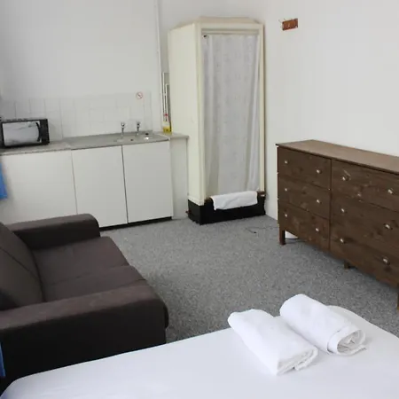 Regents Court Apartment