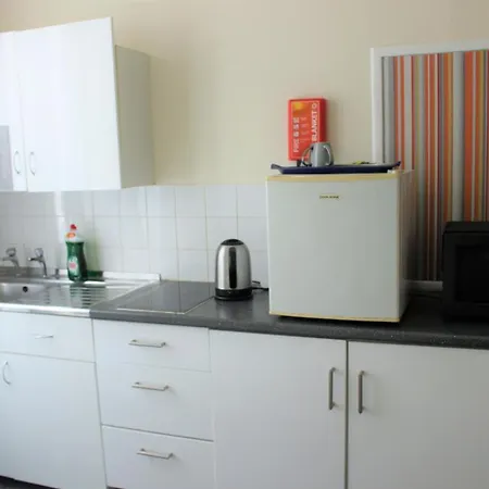 Apartment Regents Court