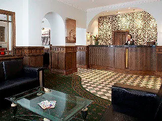 Quality Crown Hyde Park Hotel