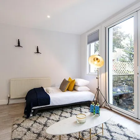 The Earl's Court Garden Gem