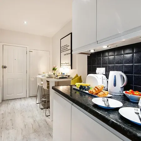 The Earl's Court Garden Gem *