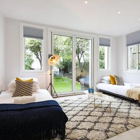 The Earl's Court Garden Gem Londres