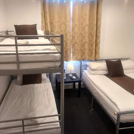 Aparthotel Nox Hyde Park 4*