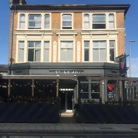 Publove @ The Crown, Battersea *