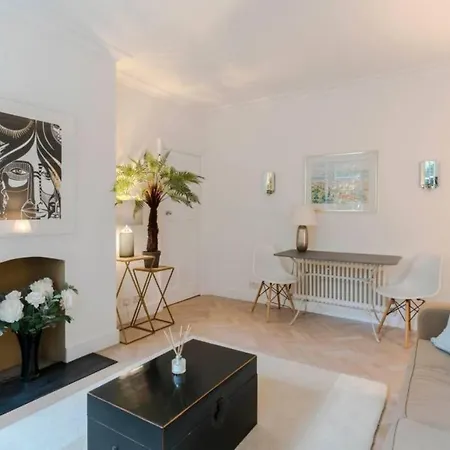 Bright And Leafy 1 Bedroom Flat In The Heart Of Chelsea Apartment *