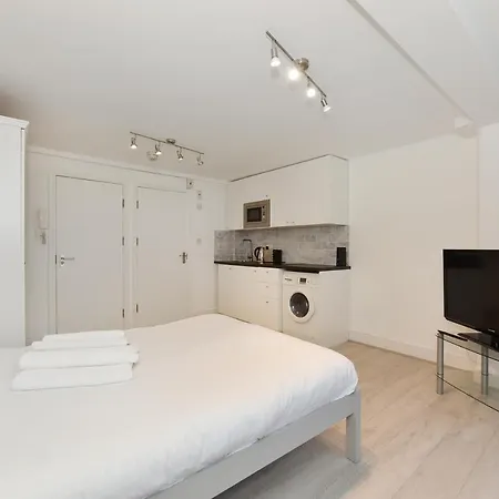 Apartment Chancery Lane London