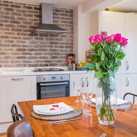 Charming Putney By The High Street Richmond (Greater London)