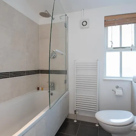 Charming Putney By The High Street Holiday home Richmond (Greater London)